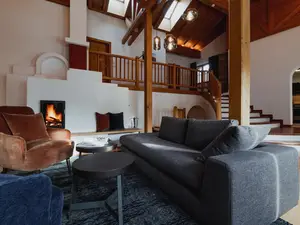 Wohnbereich mit Kamin