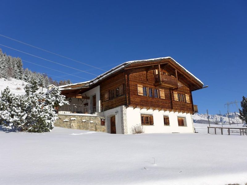 Chalet im Winter