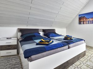 Doppelbett Schlafzimmer