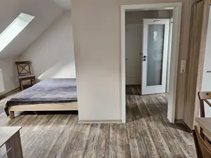 Wohn-Schlafraum Apartment 6