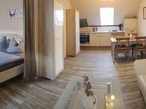 Wohn-Schlafraum Apartment 6