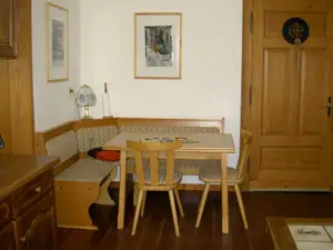 Fewo Mahlstuff:: Esstisch