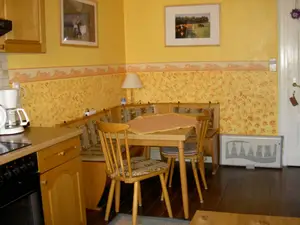 Fewo Kornkammer: Esstisch