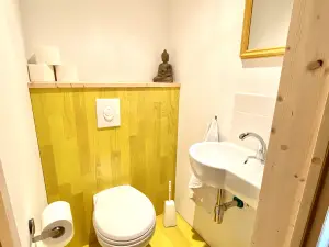 Eines der beiden Etagen WCs