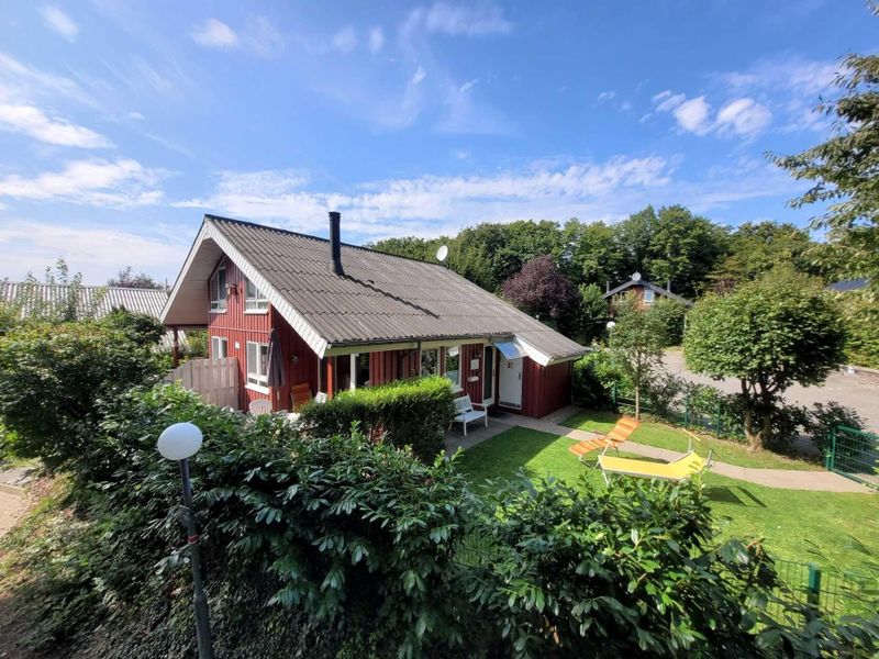 Ferienhaus Merle mit eingezäunten Garten