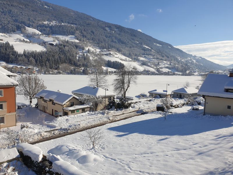 Ausblick vom Balkon im Winter