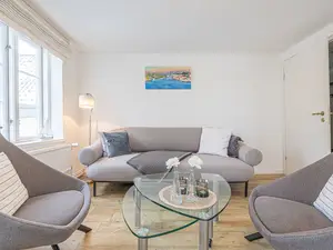offenes Wohnzimmer zur Küche und Essbereich offenes Wohnzimmer zur Küche und Essbereich