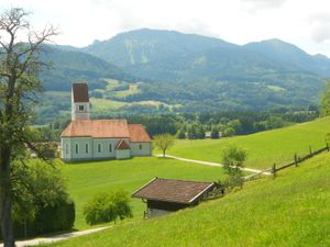 Blick zur Floriankirche