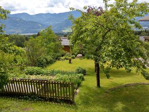 Ferienwohnung Eggarter - Haus Rückseite Garten