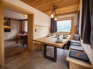 DiningRoom DiningRoom