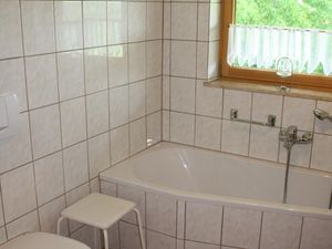 Bad mit WC und Dusche