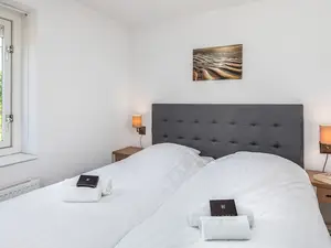 bedroom bedroom