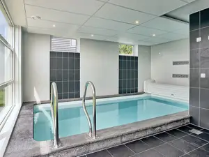 indoor-swimming-pool indoor-swimming-pool