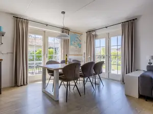 DiningRoom DiningRoom