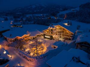 Außenaufnahme Winter bei Nacht