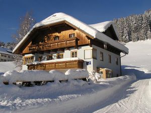 Winter in Gosau Skiregion Dachstein-West