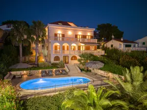 house house