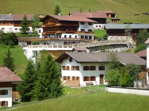 Rolis Berghütte und Gasthof ca 200m