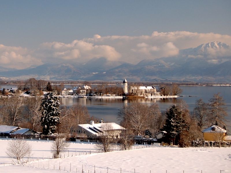 Blick zur Fraueninsel