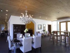 Lounge & Lobby Lounge & Lobby