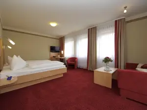 Doppelzimmer groß Haus Altmühlaue Hotel Adlerbräu