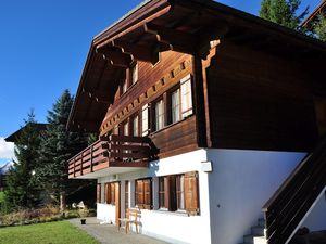 Wohnung im Parterre mit schöner Terrasse