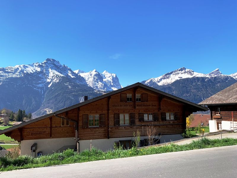 Haus Wetterhornblick mit gleichnamiger Aussicht