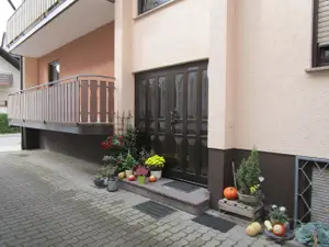 Hauseingang seitlich