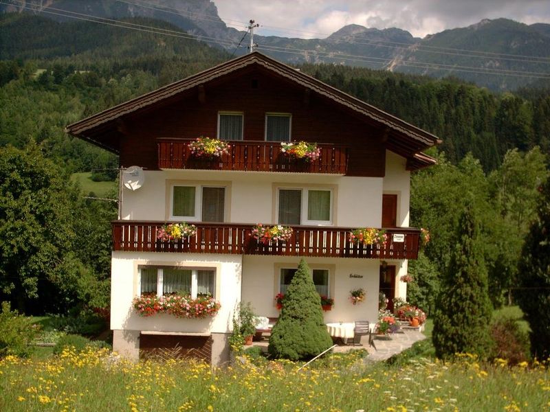 Haus Erlenheim - Hausfoto Sommer