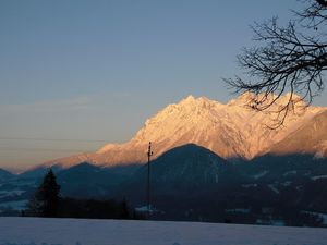 Sonnenaufgang mit Blick auf das Dachsteinmassiv