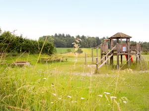 Gruppenferienwohnung "Dorfglück"