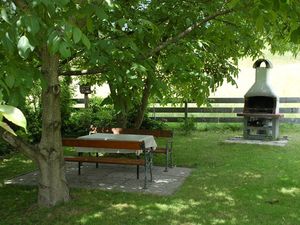 Landhaus Mitsche Grillplatz im Garten