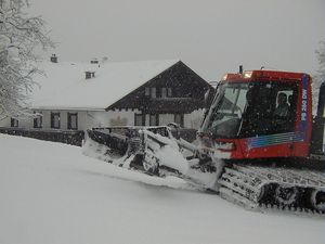 gut präparierte Pisten bis zum Haus