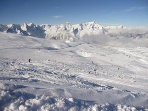 von uns direkten Zugang ins gesamte Skigebiet