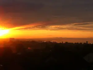 Sonnenaufgang, Ausblick von Terrasse und Balkon Sonnenaufgang, Ausblick von Terrasse und Balkon