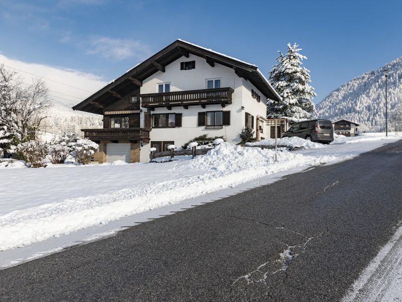 Außenseite Ferienhaus [Winter]