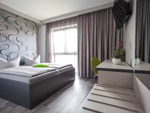 Doppelbettzimmer für zwei Personen Doppelbettzimmer für zwei Personen
