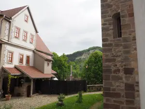 Burg 1, Dohlenstein und Stadtkirche