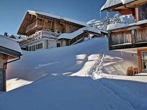 vom Appartement direkt auf die Piste!