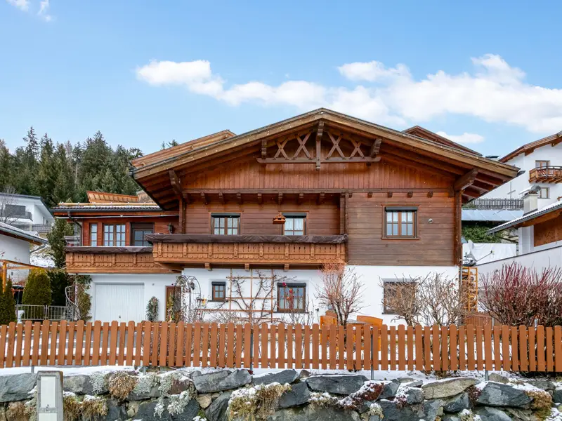 Außenseite Ferienhaus [Winter]