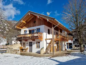 Hausansicht Winter