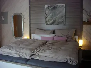 Schlafzimmer 2