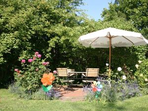 Sitzecke im großen Garten