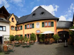Bio-Weingut STAFFELTER HOF
