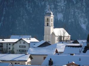 Blick vom Balkon auf Kirche