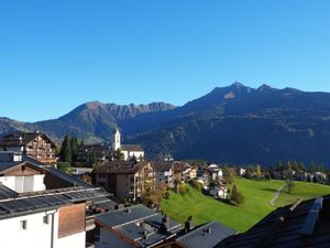 Aussicht von Terrasse im Sommer