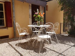 terrasse devant la maison