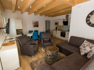 Photo, INSIDE, OUTSIDE