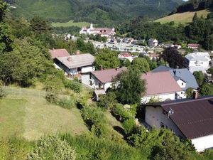 Appartements Eigelsreiter Blick zum Stift Lilienfeld