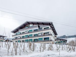 Außenseite Ferienhaus [Winter]